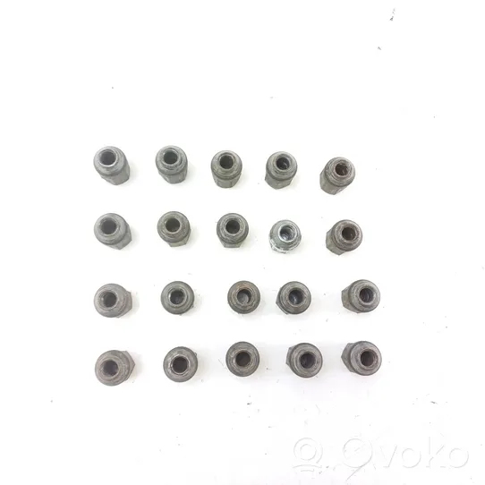 Hyundai Santa Fe Nuts/bolts 