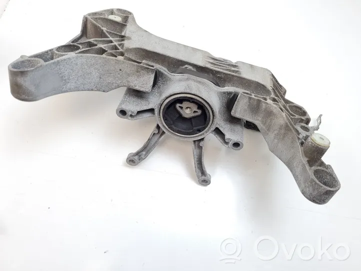 BMW 3 G20 G21 Supporto di montaggio scatola del cambio 9485335