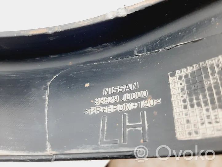 Nissan Qashqai Listwa błotnika tylnego 93829JD000