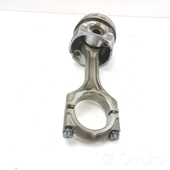 Toyota Avensis T250 Piston avec bielle 