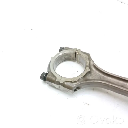 Toyota Avensis T250 Piston avec bielle 