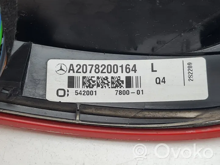 Mercedes-Benz E C207 W207 Feux arrière / postérieurs A2078200164