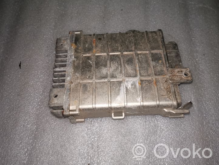 Audi 80 90 B3 Moottorin ohjainlaite/moduuli 0285007061