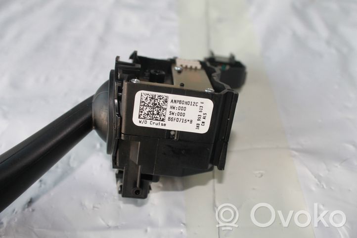 Volkswagen Golf VI Kiti jungtukai/ rankenėlės/ perjungėjai 1K0953513E