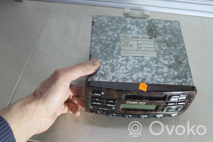 Ford Mondeo MK II Radija/ CD/DVD grotuvas/ navigacija 96AP18K876BC