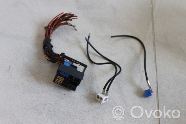 Volkswagen Touran I Telar de cableado del sistema de sonido 3B7035444