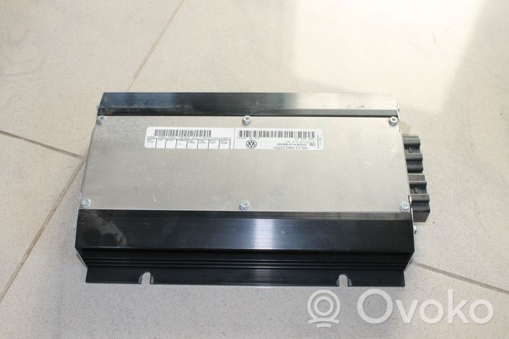 Volkswagen PASSAT B6 Sound amplifier 3C0035456K