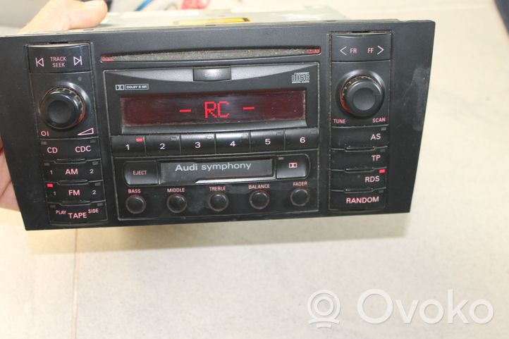 Audi A4 S4 B5 8D Radio/CD/DVD/GPS head unit 8D0035195