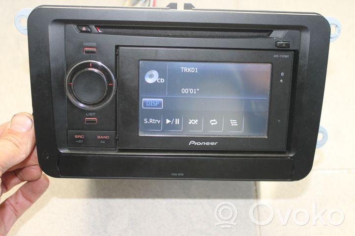 Volkswagen Golf VI Radija/ CD/DVD grotuvas/ navigacija 