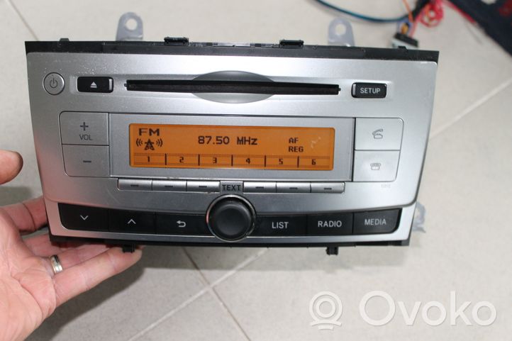 Toyota Avensis T270 Radio/CD/DVD/GPS-pääyksikkö 8612005220