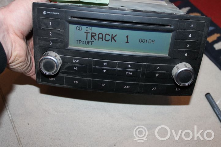 Volkswagen Touareg I Unité principale radio / CD / DVD / GPS 7L6035195A