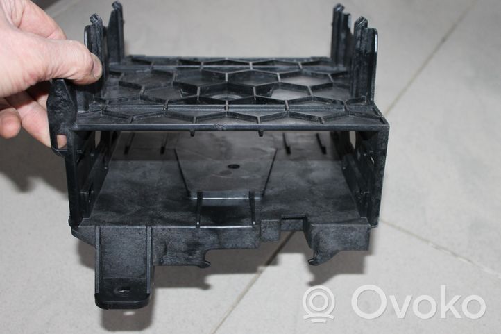 Audi A4 S4 B8 8K Supporto dell’amplificatore 8T0907368B