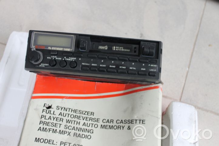 Mercedes-Benz E W124 Panel / Radioodtwarzacz CD/DVD/GPS PET972