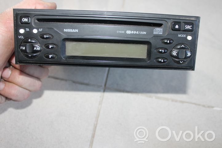 Nissan X-Trail T30 Radio/CD/DVD/GPS-pääyksikkö 28185EQ300