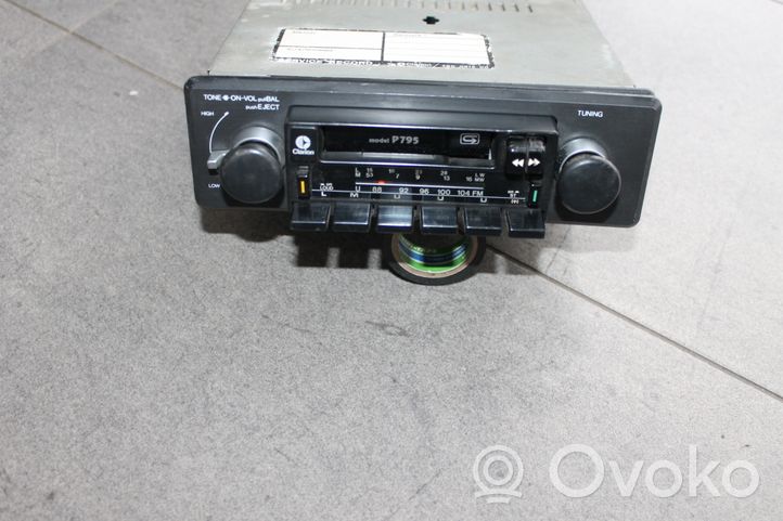 Mitsubishi Galant Eterna Panel / Radioodtwarzacz CD/DVD/GPS 