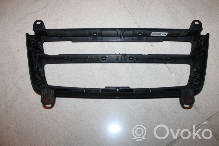 BMW 3 F30 F35 F31 Cadre, panneau d'unité radio / GPS 9207195