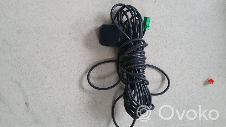 Audi A4 S4 B7 8E 8H Antenna GPS 