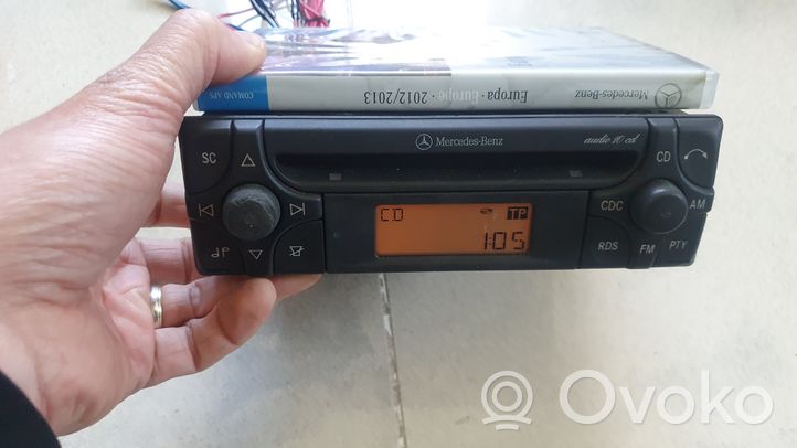 Mercedes-Benz E W124 Radio/CD/DVD/GPS-pääyksikkö A1708200386