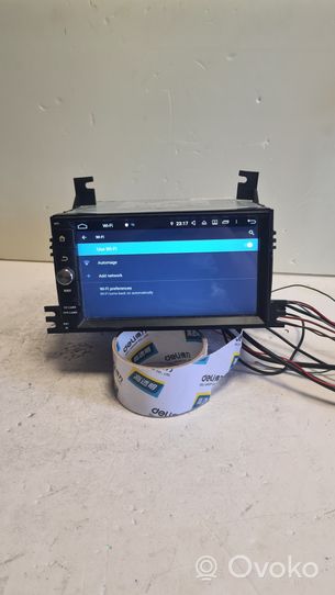 Hyundai Santa Fe Radio/CD/DVD/GPS-pääyksikkö AA0495BA01