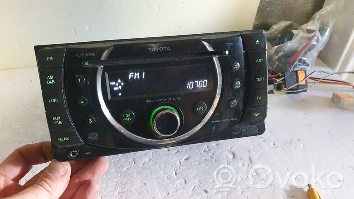 Toyota Previa (XR30, XR40) II Radio/CD/DVD/GPS-pääyksikkö PZ47600212A0