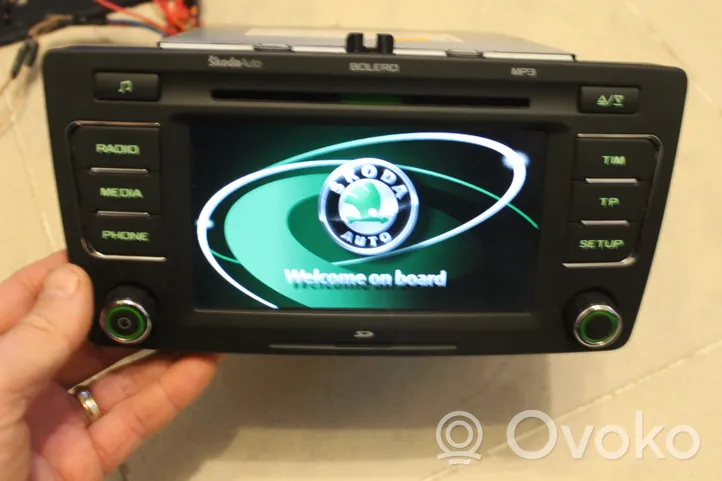 Skoda Yeti (5L) Panel / Radioodtwarzacz CD/DVD/GPS 1Z0035156F