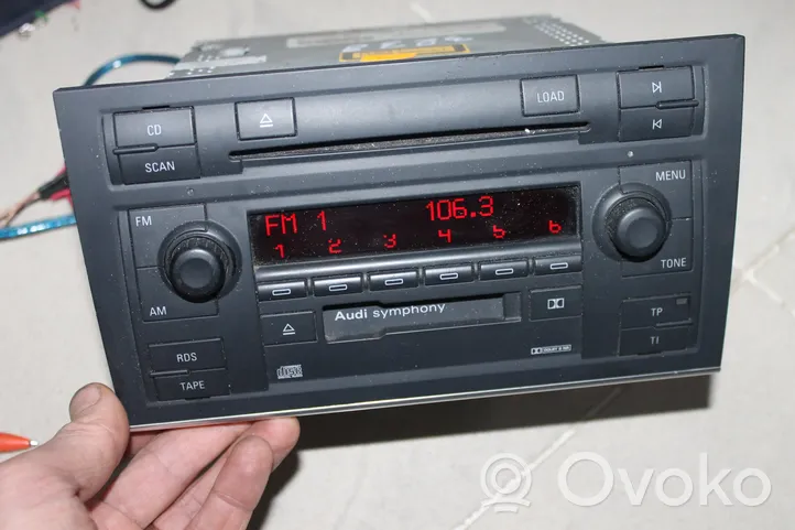 Audi A4 S4 B6 8E 8H Radio/CD/DVD/GPS-pääyksikkö 8E0035195M