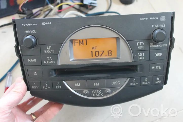 Toyota RAV 4 (XA30) Panel / Radioodtwarzacz CD/DVD/GPS 8612042140