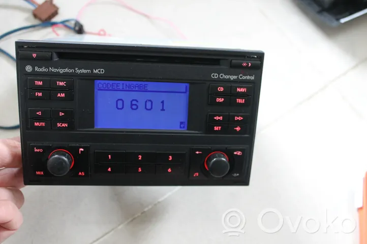 Volkswagen Golf IV Panel / Radioodtwarzacz CD/DVD/GPS 1J0035119A