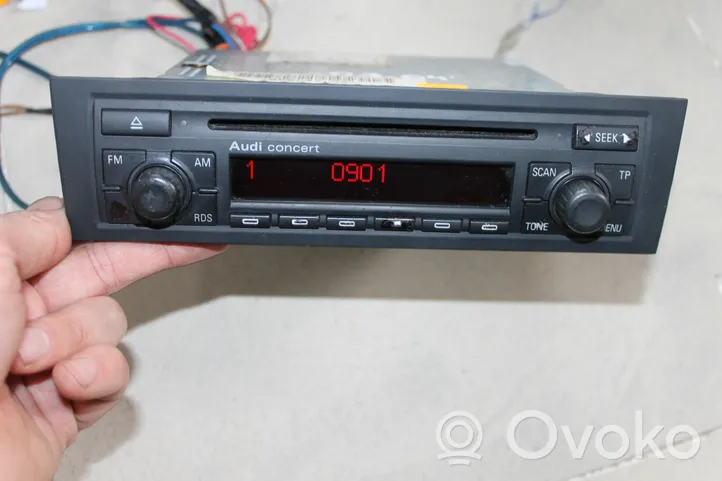 Audi A3 S3 8P Panel / Radioodtwarzacz CD/DVD/GPS 8P0035186