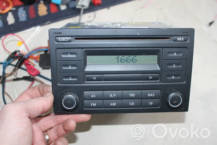 Volkswagen Transporter - Caravelle T5 Panel / Radioodtwarzacz CD/DVD/GPS RCD200