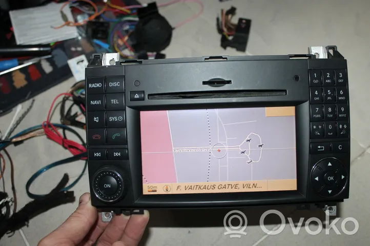 Mercedes-Benz Sprinter W906 Unità principale autoradio/CD/DVD/GPS A1698704994