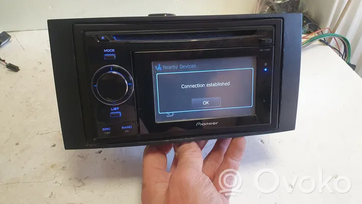 Volkswagen Transporter - Caravelle T5 Panel / Radioodtwarzacz CD/DVD/GPS PIONEER