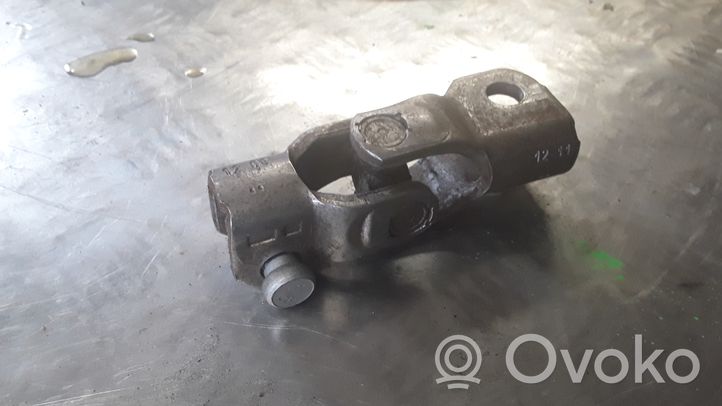 Opel Movano B Steering column universal joint 