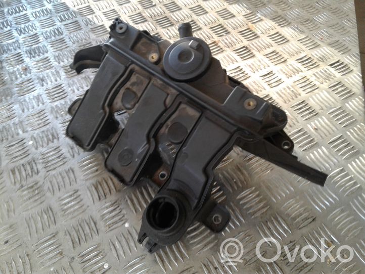 Opel Vivaro Collecteur d'admission 118300724R