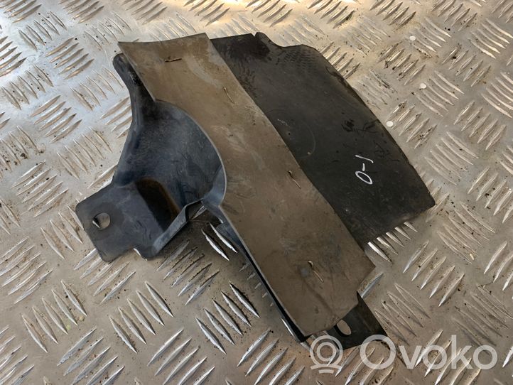 Nissan Qashqai Jäähdyttimen kehyksen suojapaneelin kiinnike 62823JD51A