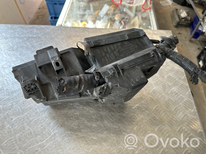 Nissan Qashqai Boîte à fusibles 24383JD00A