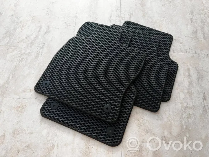 Volkswagen PASSAT B7 Car floor mat set 