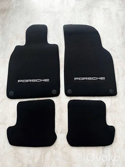 Porsche Cayenne (9PA) Set di tappetini per auto 