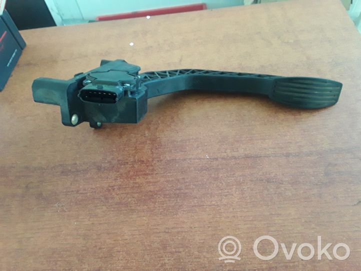 Iveco Daily 35.8 - 9 Accelerator throttle pedal 0281002360