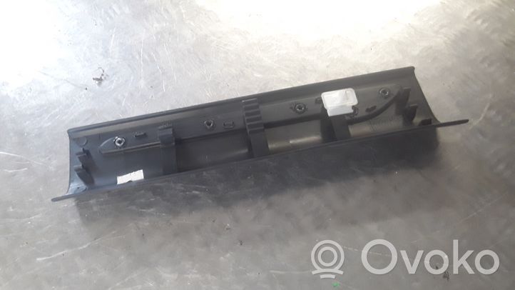 Citroen C3 Etuoven kynnyksen suojalista 9683385477