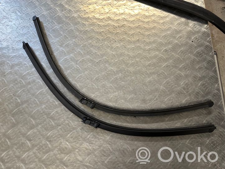 Citroen C4 II Picasso Wycieraczki lamp przednich / Komplet 