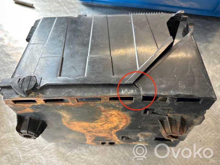 Citroen DS4 Vassoio scatola della batteria 9689002180