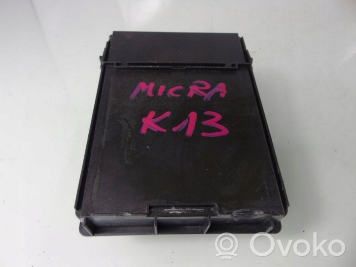 Nissan Micra Блок предохранителей 284B71HR0C