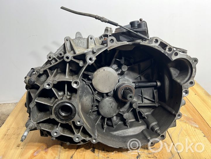 Volvo V40 Mechaninė 6 pavarų dėžė D66R7002AA