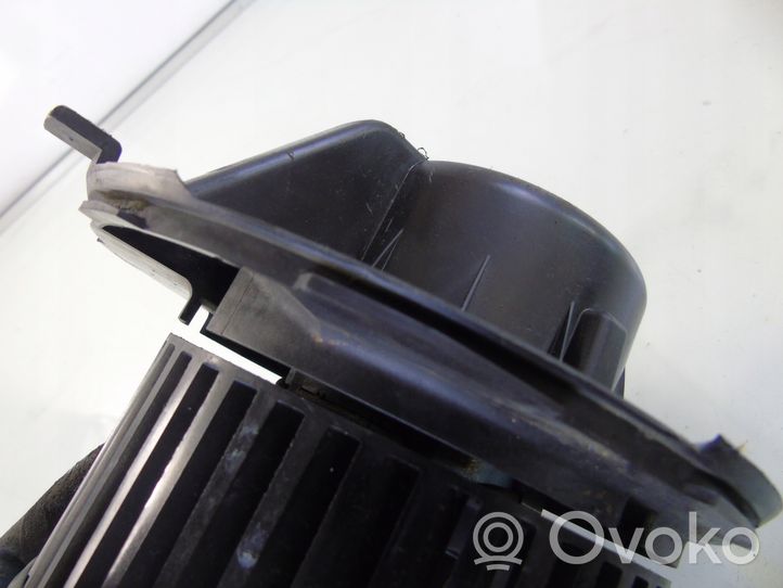 Volkswagen Tiguan Pečiuko ventiliatorius/ putikas 1K2819015A