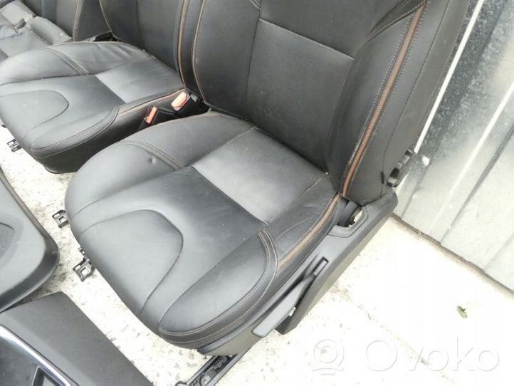 Volvo V40 Cross country Interior set 