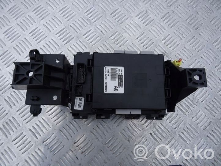 Nissan Pixo Module de fusibles 3677068K0