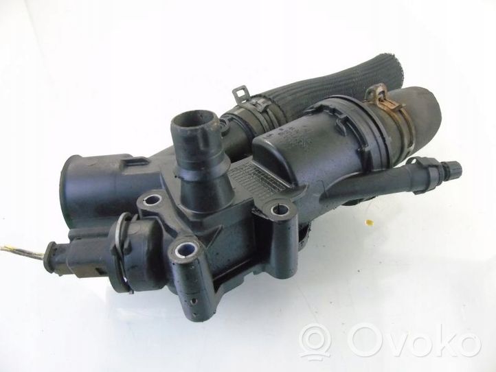 Citroen C5 Termostaatin kotelo 9682141580