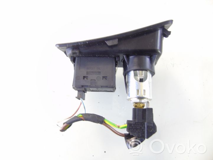 BMW 1 E82 E88 Câble adaptateur AUX 9110412