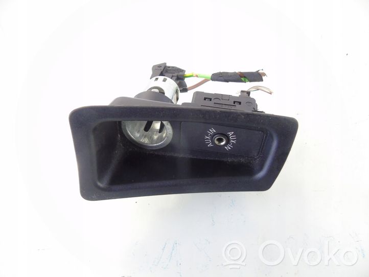 BMW 1 E82 E88 Câble adaptateur AUX 9110412